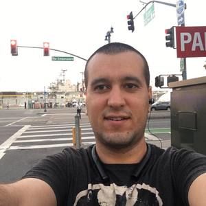 Meet your Posher, André